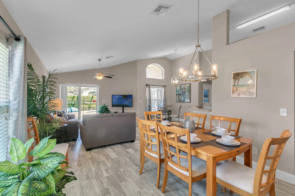 SO106CA - 4 beds pool home - Gated resort, Davenport, US