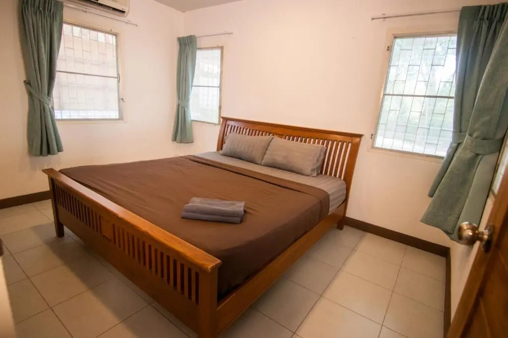 ซิตี้บีช หัวหิน พูลวิลล่า เดินไปทะเล120เมตร City Beach Hua-Hin Poolvilla walk to beach 120Meter
