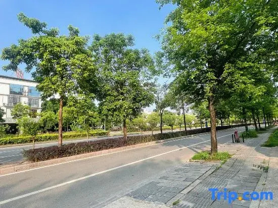 Guilin Yuanyu Homestay (Guangxi Normal University Yanshan Campus)