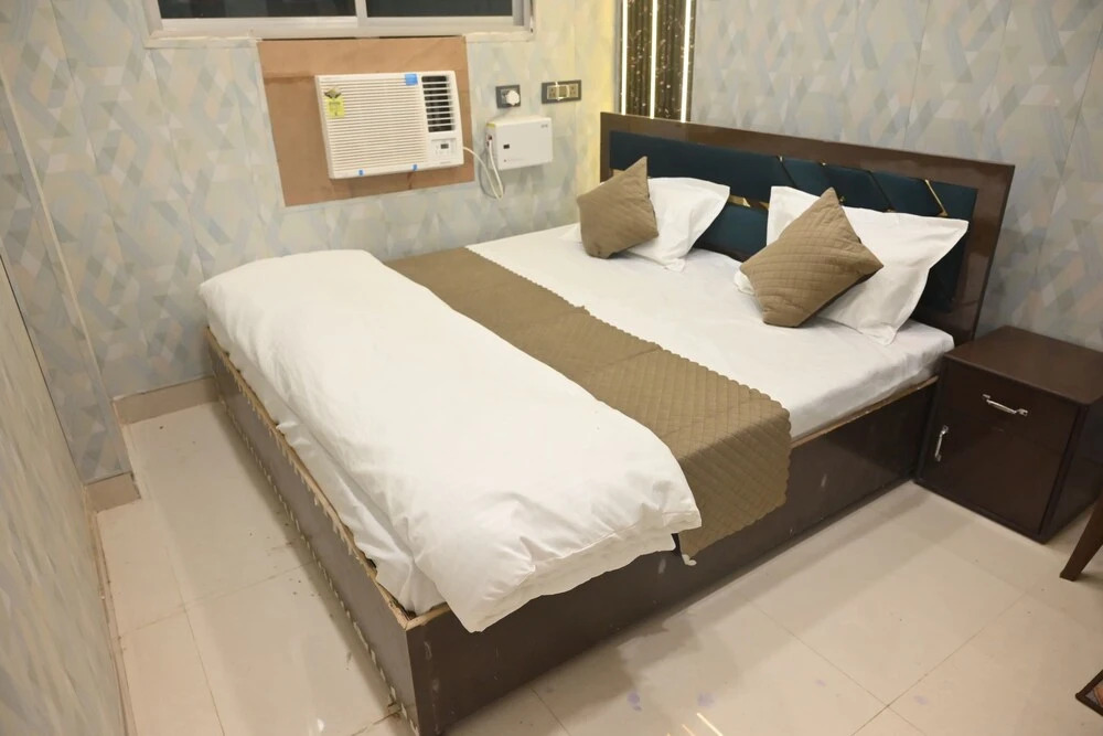 Hotel Narayan Niwas