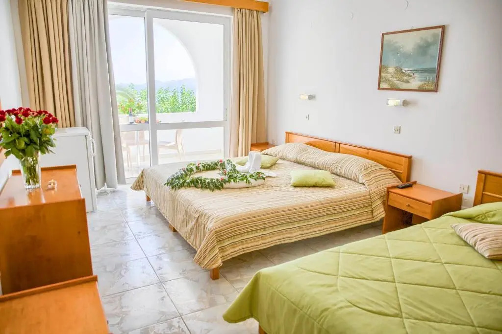 Haraki Bay Hotel and Luxury Apartments