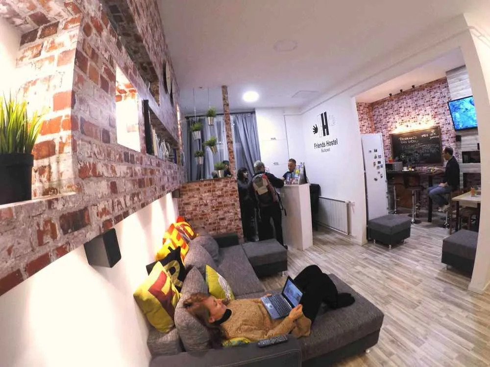 Friends Hostel & Apartments