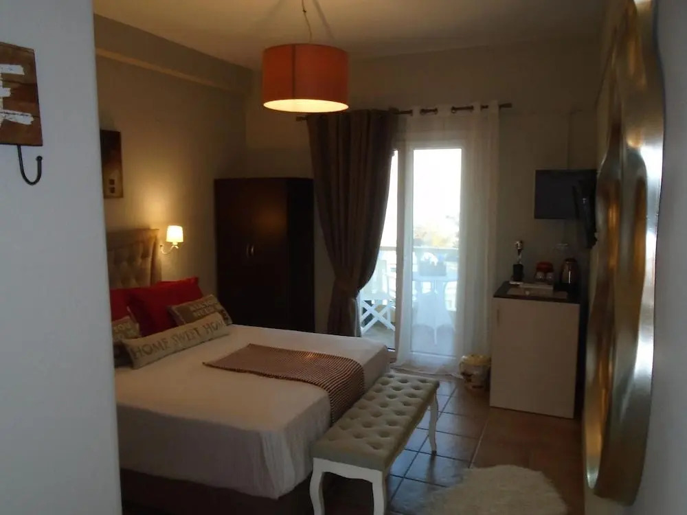 Machi Rooms