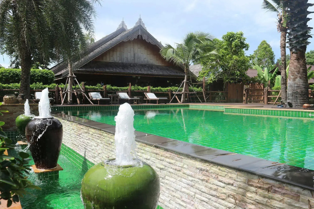 Baan Baitan Resort
