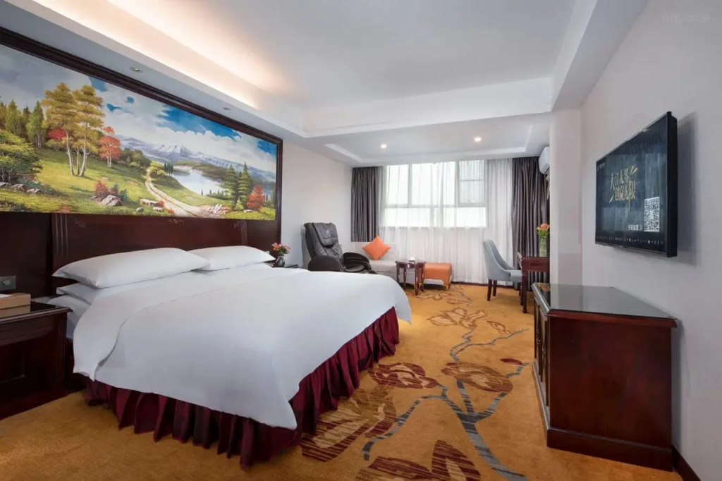 Vienna Hotel Shenzhen Shajing Zhongxin Road