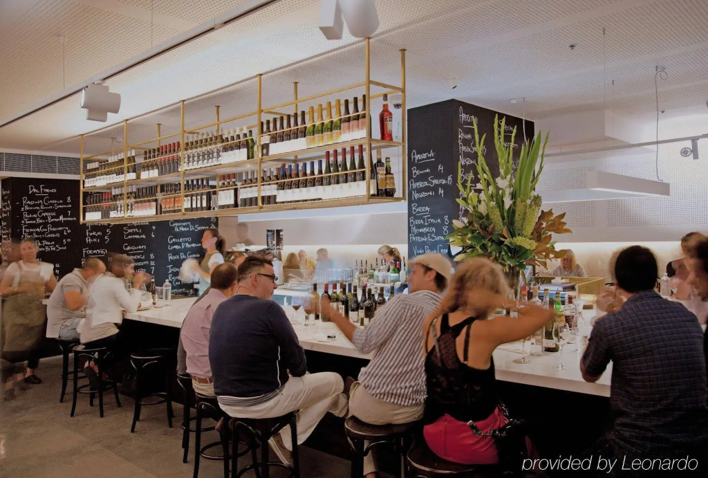 Cambridge Hotel Sydney