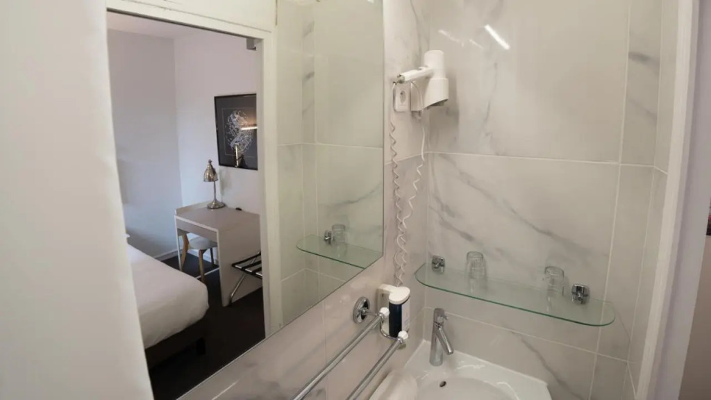 Hotel Des Grands Hommes - Bordeaux Centre