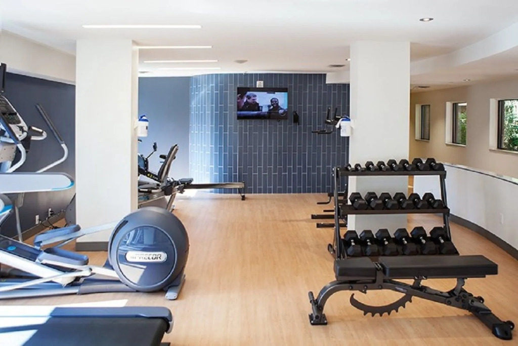 Les Suites Hotel Ottawa