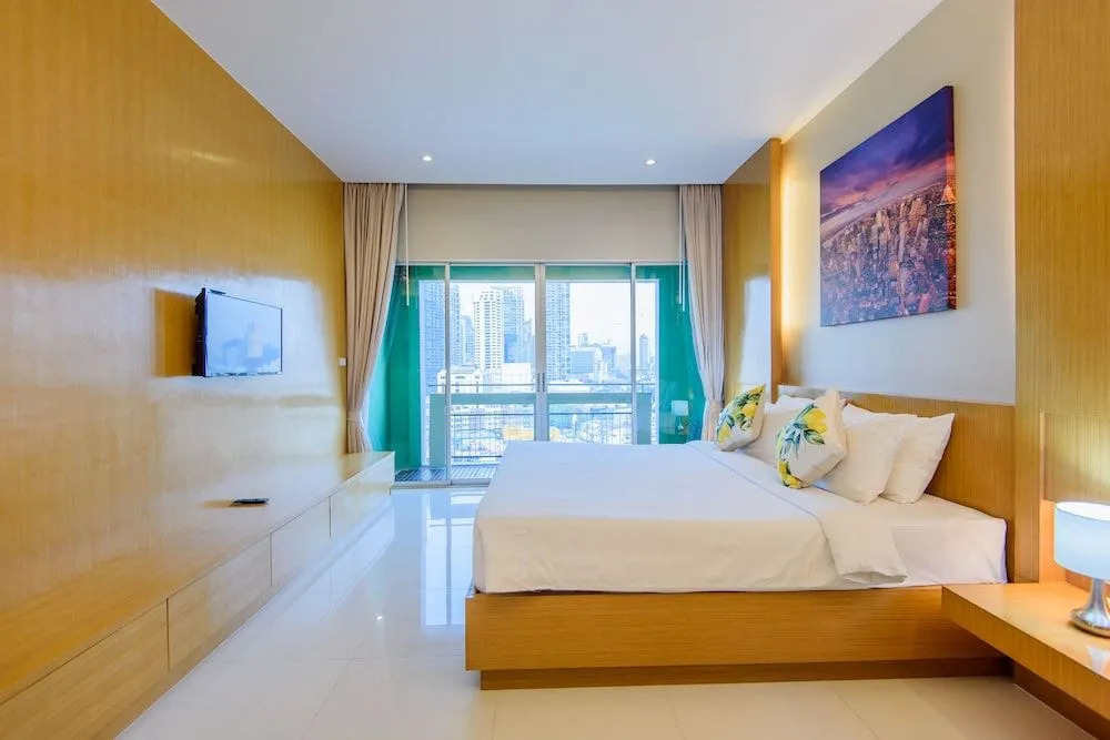 Roomromo By Rompo