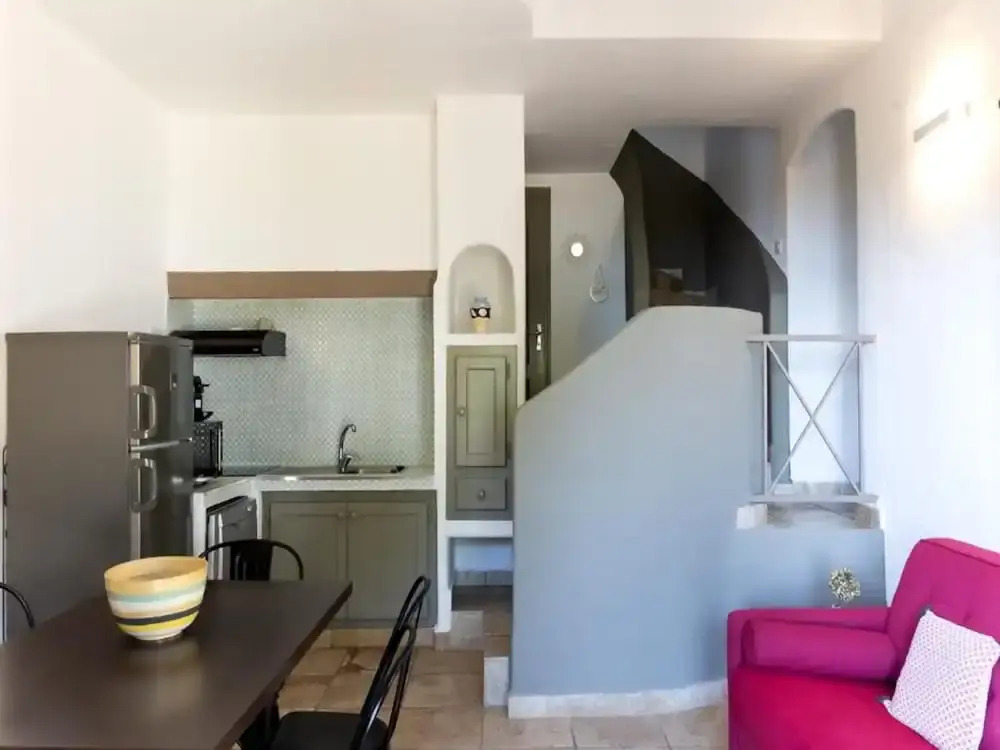 Villa for 6 by the Mediterranean Sea