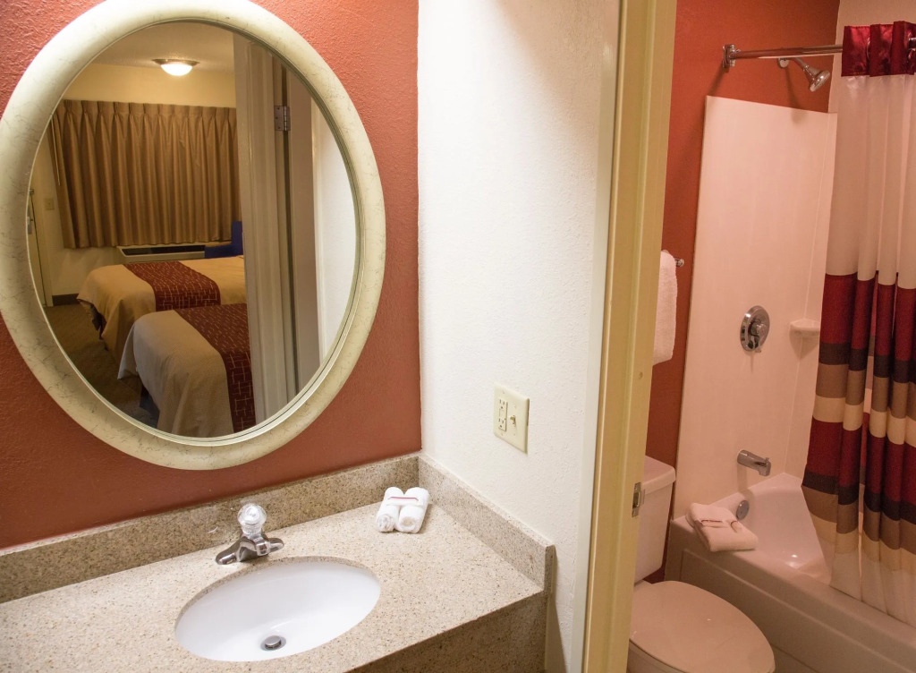 Red Roof Inn Greensboro Coliseum