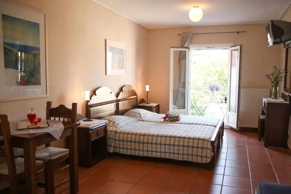 Mira Mare Hotel, Galaxidi