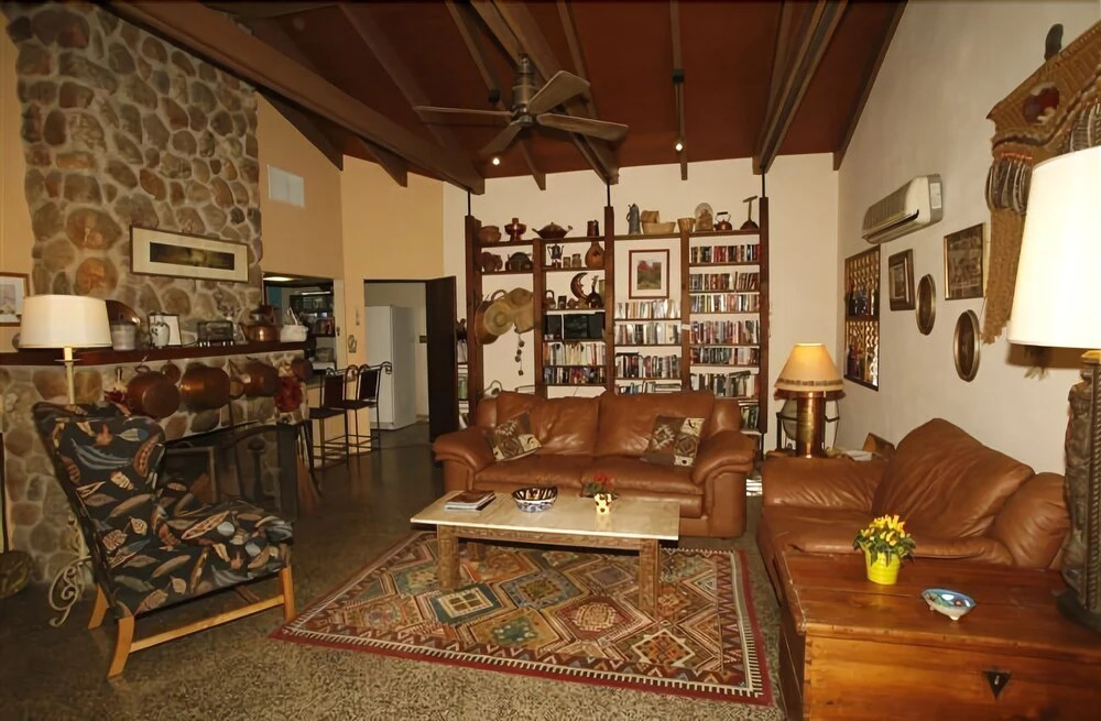 Sam Hughes Inn Bed & Breakfast