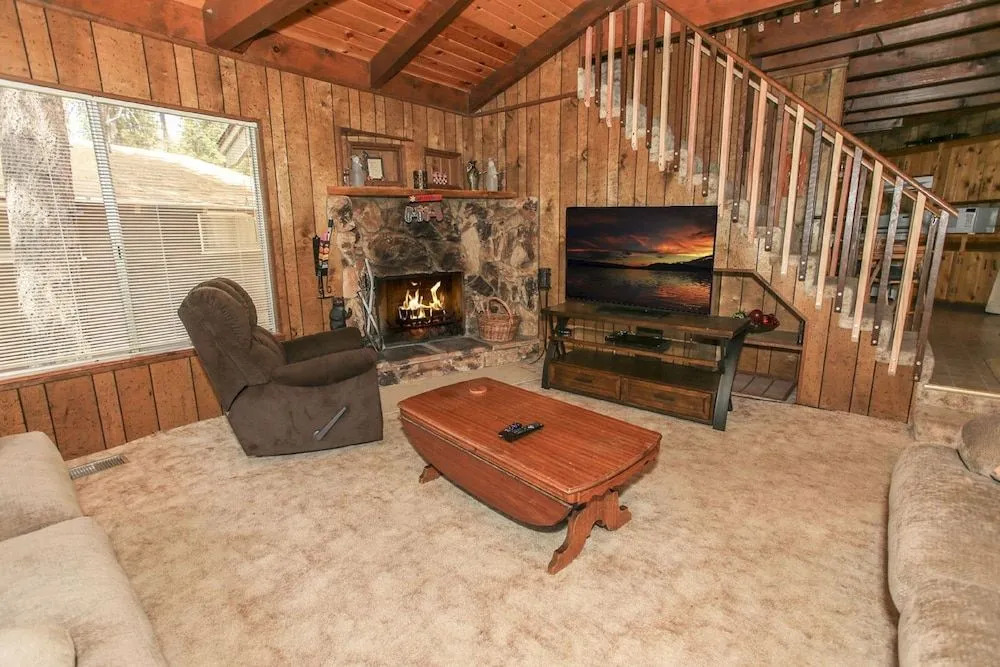 Moonridge Sunset Retreat