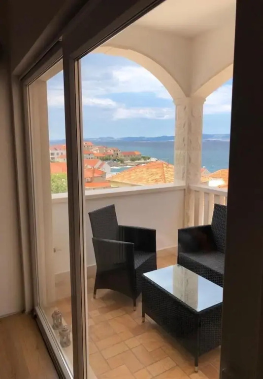 Aleks - 80m From the sea - A2