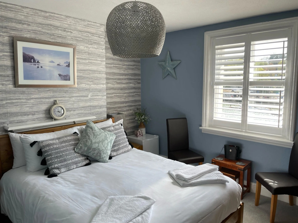 Lantana Guest House
