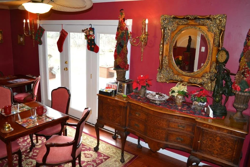 Mountain Treasure Bed and Breakfast