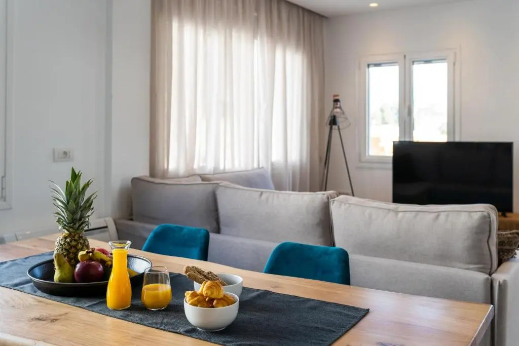 Thira Gold Suites
