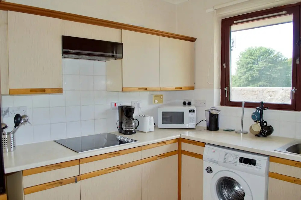 2 Bedroom Edinburgh Flat With Castle Views