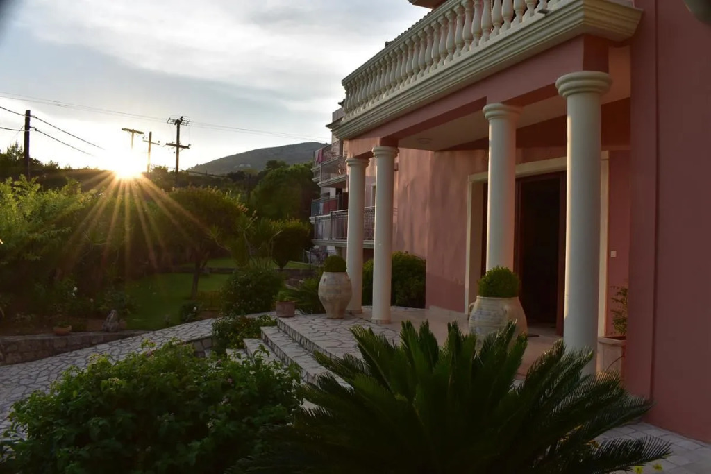 Melidron Hotel