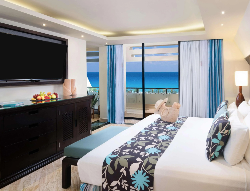 The Pyramid Cancun by Oasis - Gourmet Premium All Inclusive