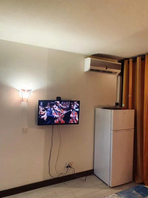 Studio in Sainte-anne, With Shared Pool, Furnished Terrace and Wifi - 600 m From the Beach