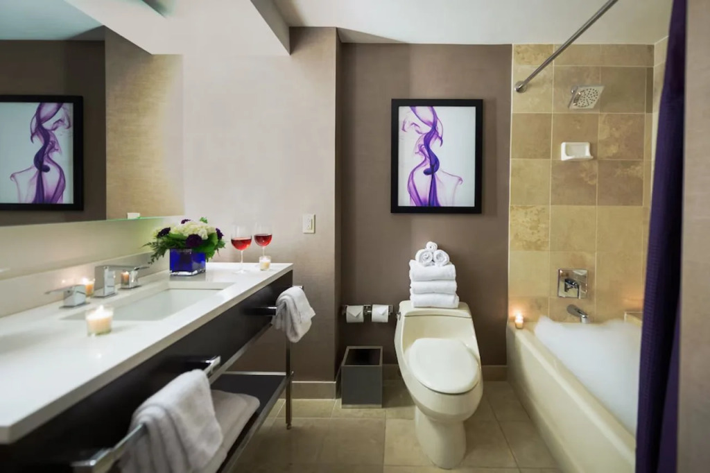 Harrahs Gulf Coast Hotel & Casino - A Caesars Rewards Destination