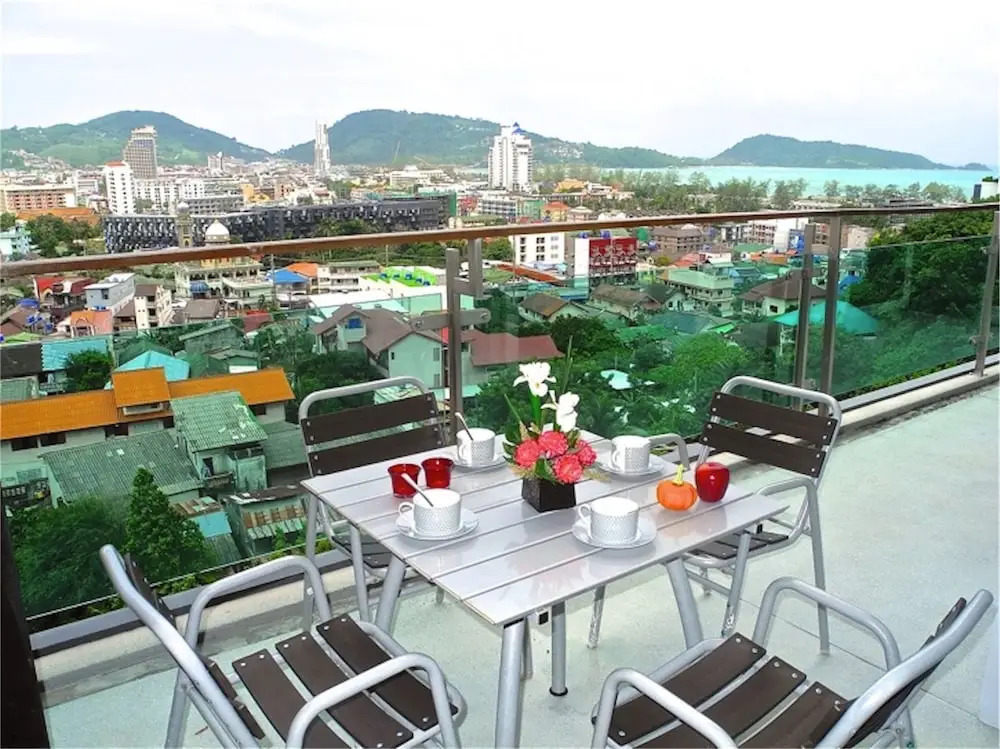 Emerald Patong 2 bedrooms Apartment with Terrace