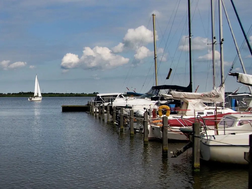 Houseboat at Marina With Lake Views