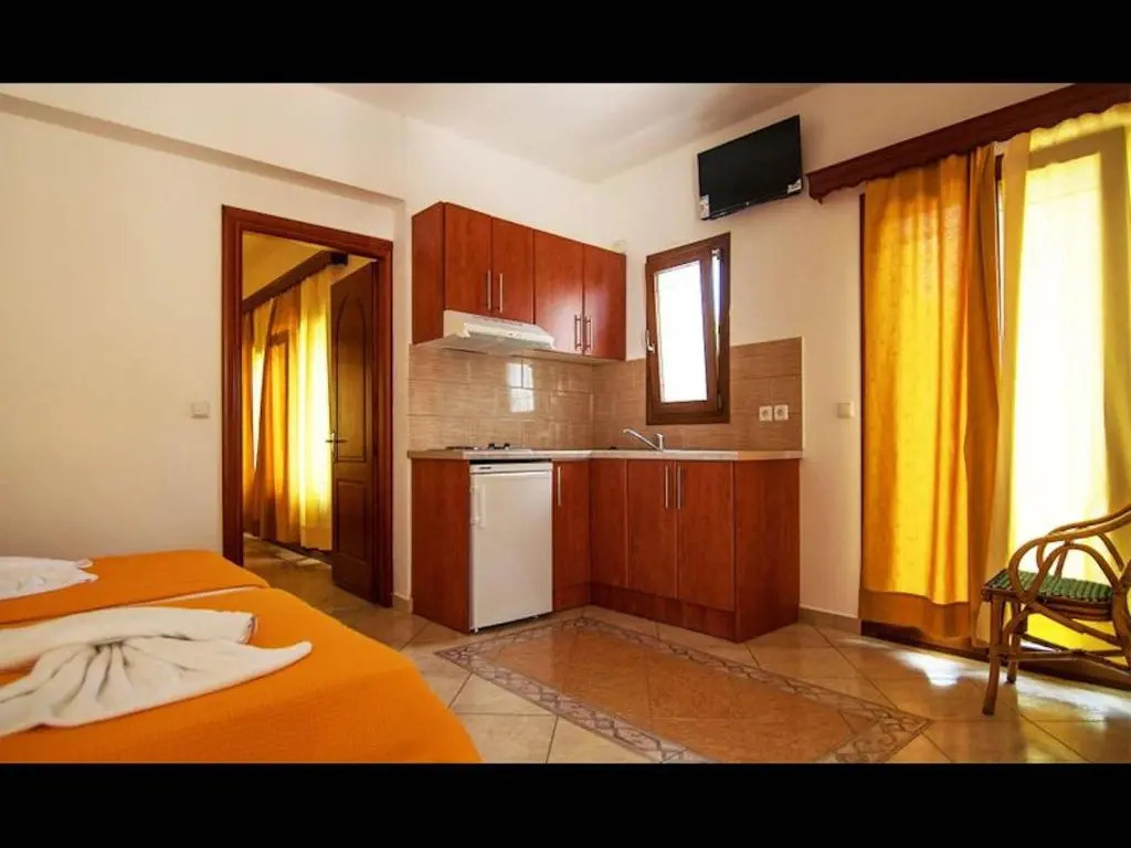 Room in Apartment - A spacious and bright studio with balcony no123