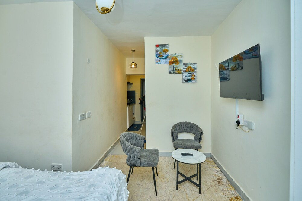 Luxore Apartments