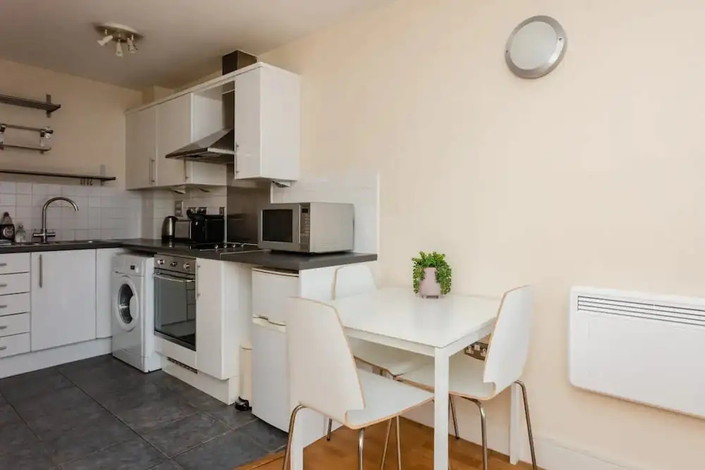 Vivid Apartment in Central London