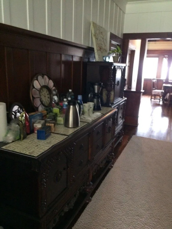 Hilo Bay Oceanfront Bed and Breakfast