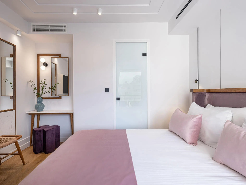 Avra City Boutique Hotel