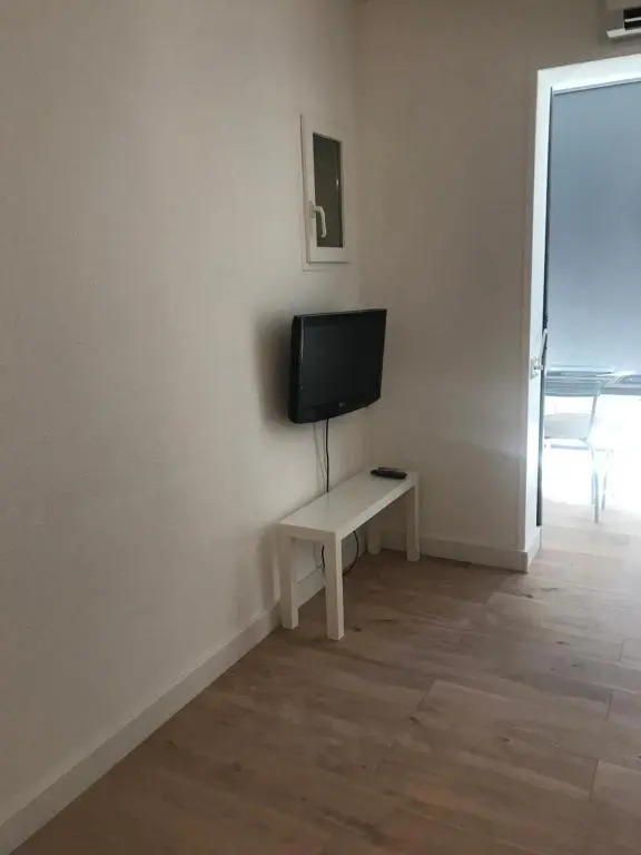 Studio 2 adultes 2 enfants Sanary sur Mer à 800m de la mer