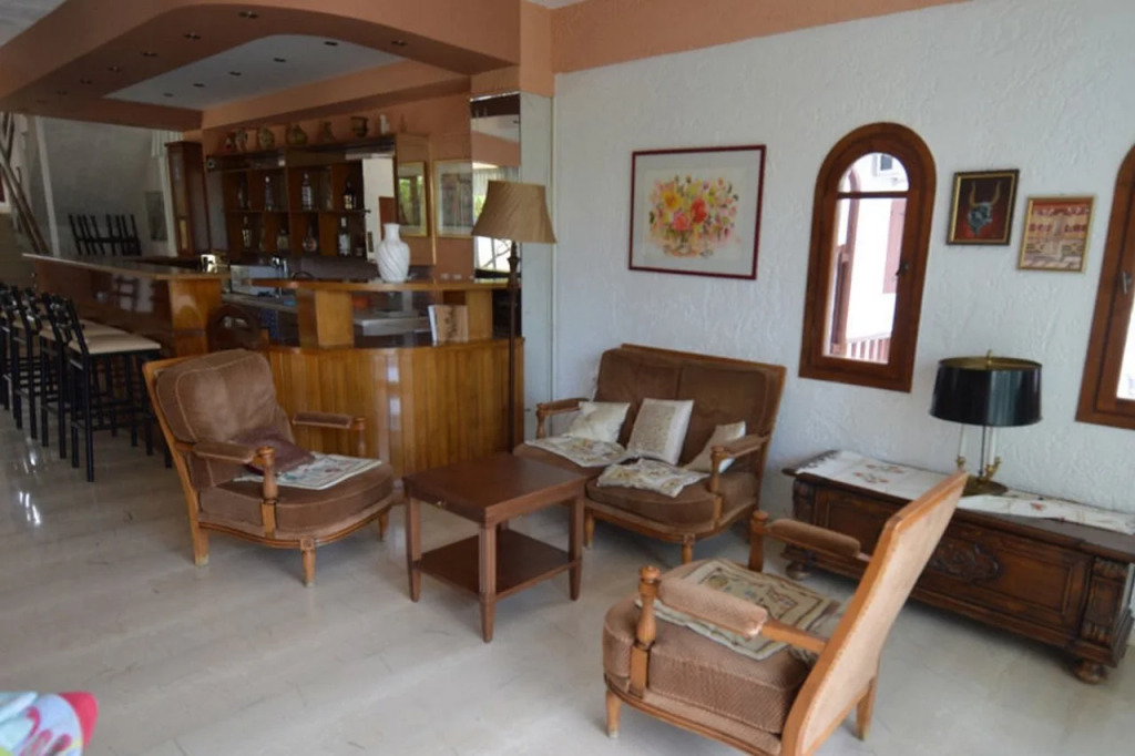 Krits Hotel