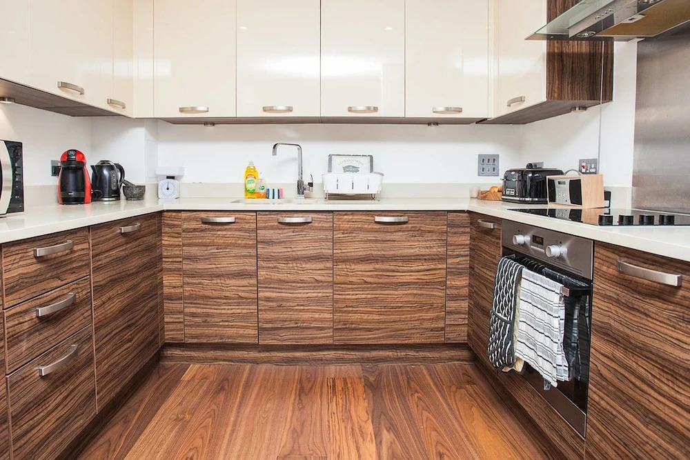 1 Bedroom Apartment Near Camberwell With Balcony