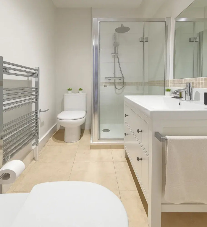 1 Bed Flat near Westfield
