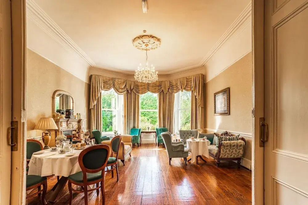 Summerhill House Hotel