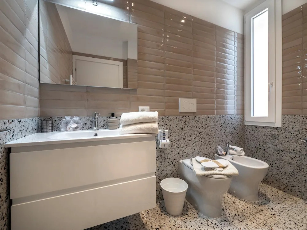 Zuara9Room Rimini
