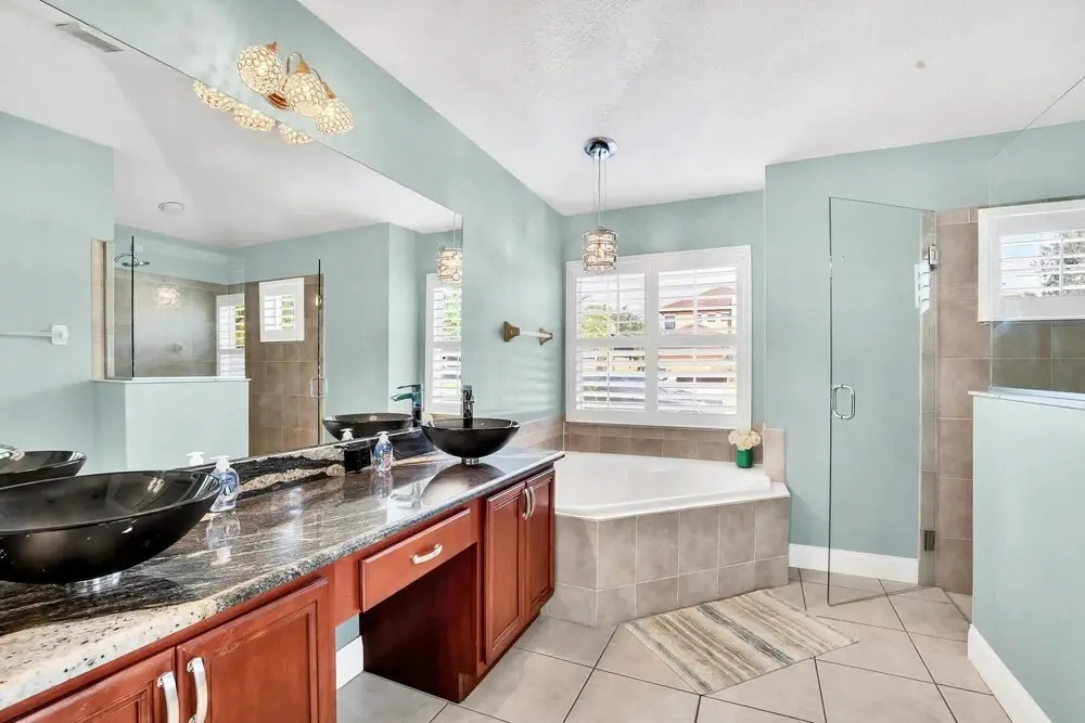 Brand New 4 BR Pool Home Near Lake Nona