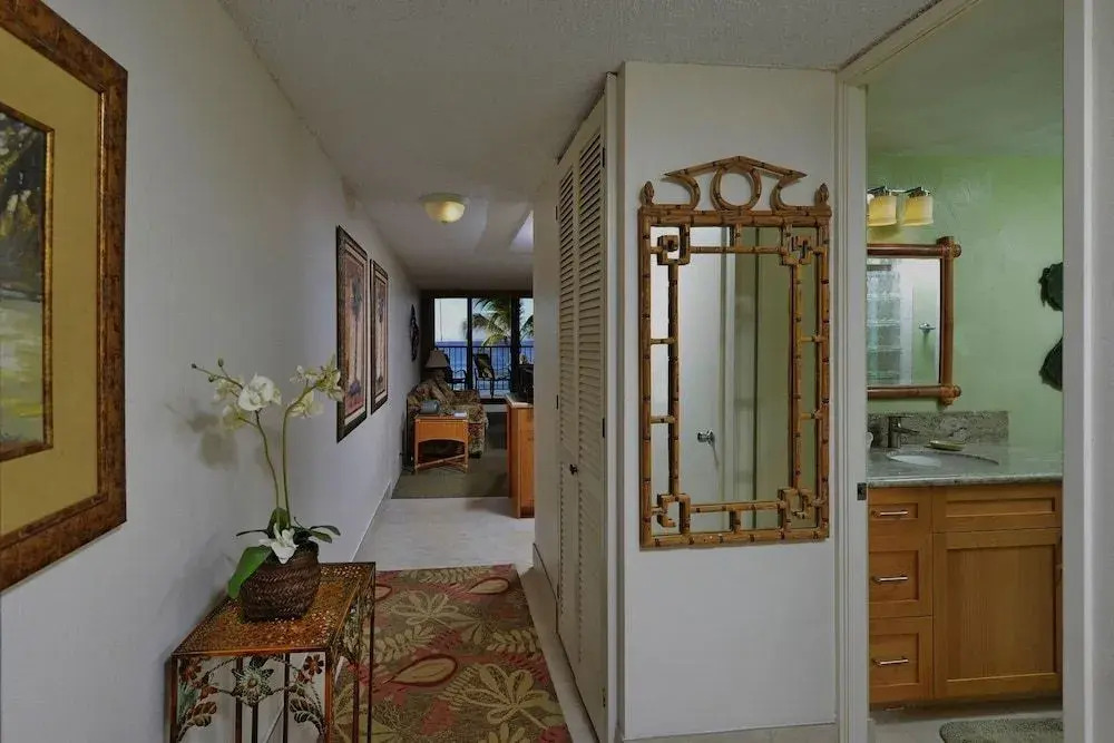 Kaleialoha #413 1 Bedroom 1 Bathroom Condo by Redawning