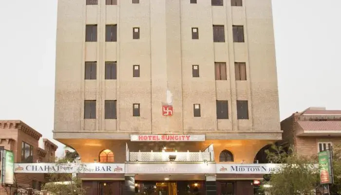 OYO 1195 Hotel Suncity International