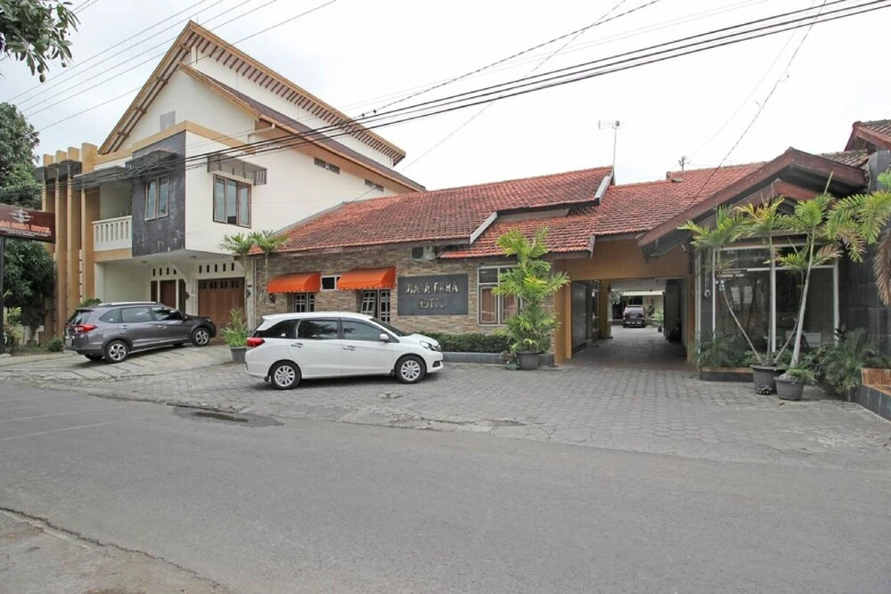 Diaga Graha Hotel By RedDoorz