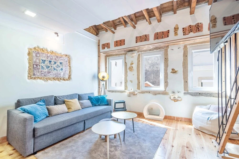 Local and modern duplex
