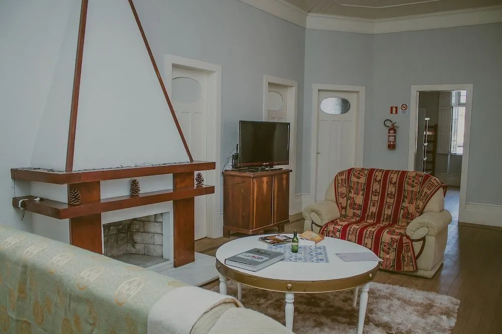 Vila Santa Eulália Hostel