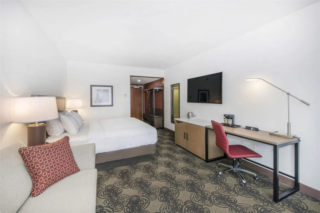 DoubleTree by Hilton Raleigh-Cary