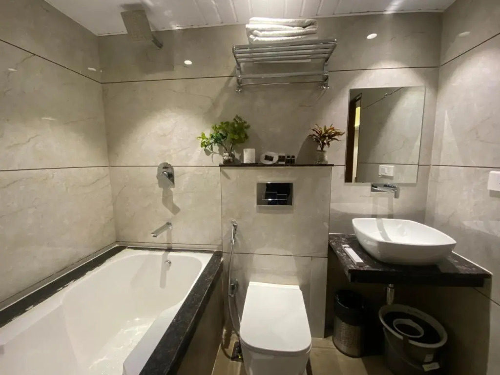 Days Inn Navi Mumbai Ii