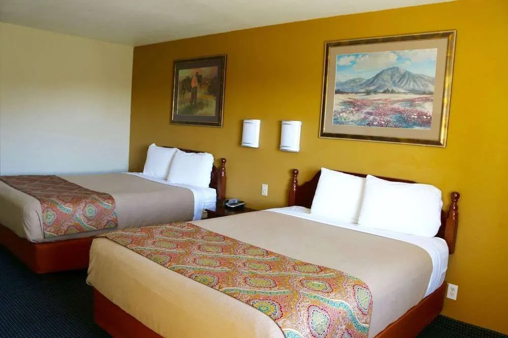 Budget Inn On Historic Route 66, Barstow