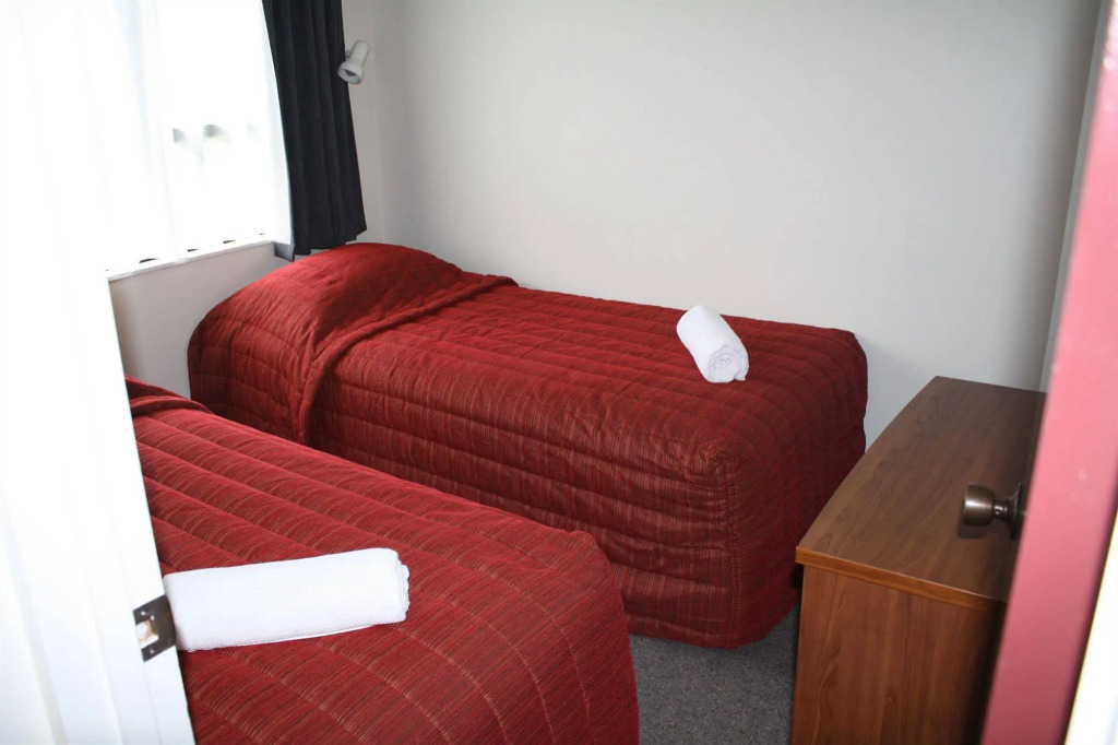 Oxford Court Motel